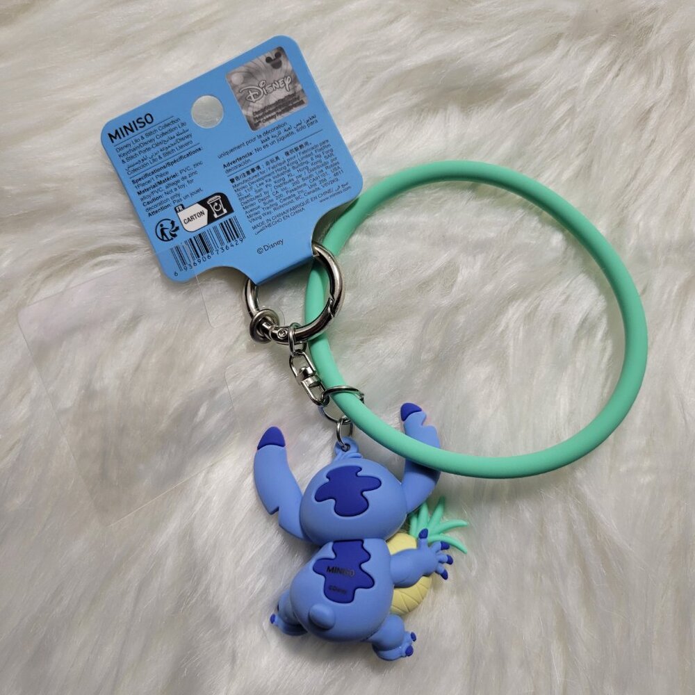 Disney Stitch Hoop Keychain - Picture 2 of 6